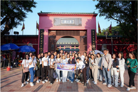 กรุงไทย-แอกซ่า ประกันชีวิต ร่วมกับคูลฟาเรนไฮต์ ในแคมเปญ “อิ๊งค์ Eat All Around” จัดทริปบินลัดฟ้าสู่เกาะฮ่องกงสุดเอ็กซ์คลูซีฟ